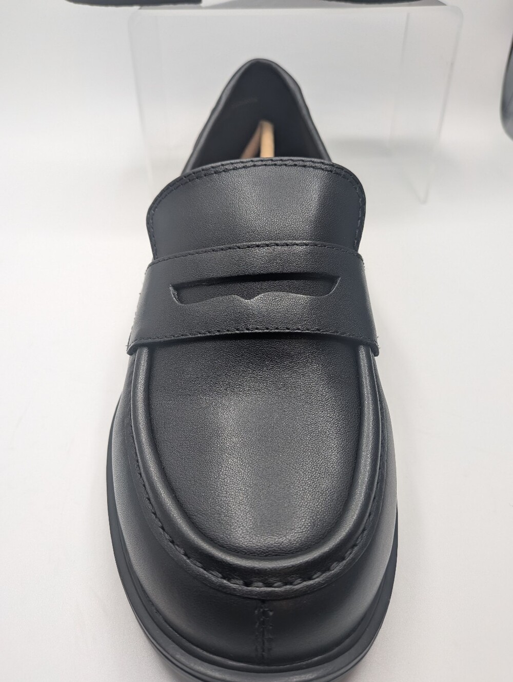 Reese Low Heel Classic Loafer - NWB Size 8 - Picture 5 of 16